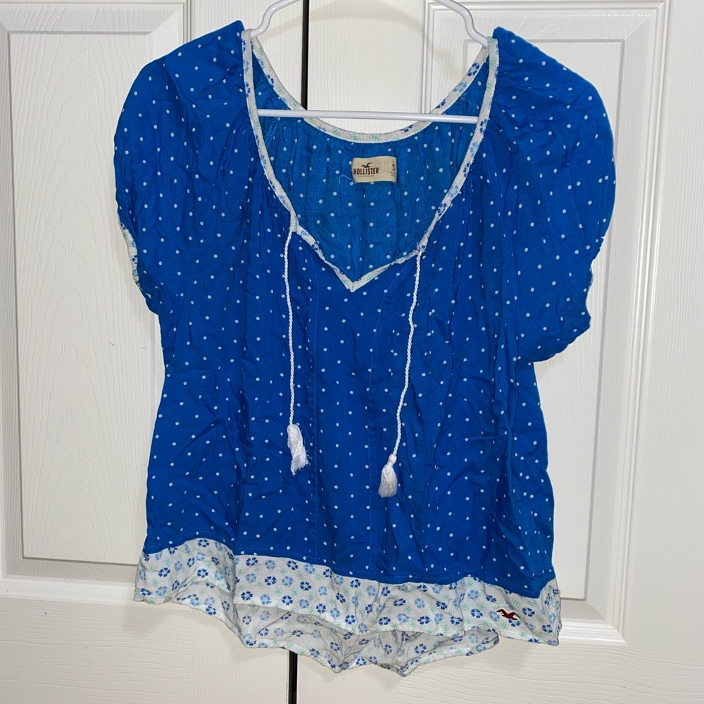 EUC Hollister Tie Front Boho Blouse for Women